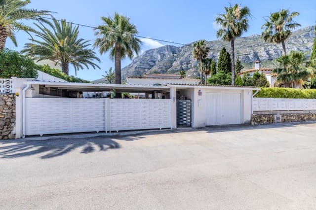 2 soverom Villa til salgs i Dénia med svømmebasseng garasje - € 679 000 (Ref: 10151210)