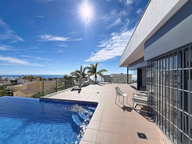 4 sypialnia Willa na sprzedaż w Moraira, Teulada-Moraira z basenem garażem - 1 250 000 € (Ref: 10161114)