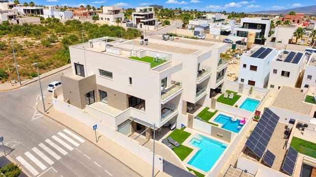 4 chambre Villa/Maison à vendre à Benijófar avec piscine garage - 750 000 € (Ref: 10180933)