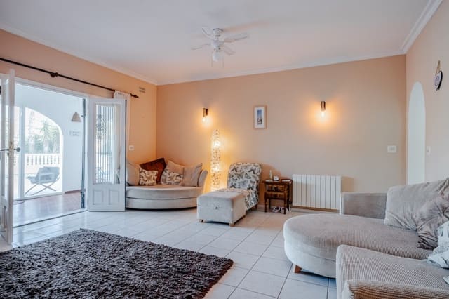 4 slaapkamer Villa te koop in Moraira, Teulada-Moraira met zwembad garage - € 549.000 (Ref: 10180974)