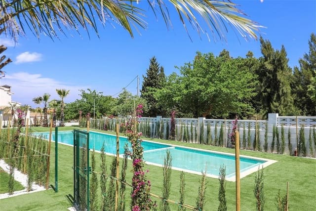 2 slaapkamer Appartement te koop in Dénia met zwembad - € 299.000 (Ref: 2027724)