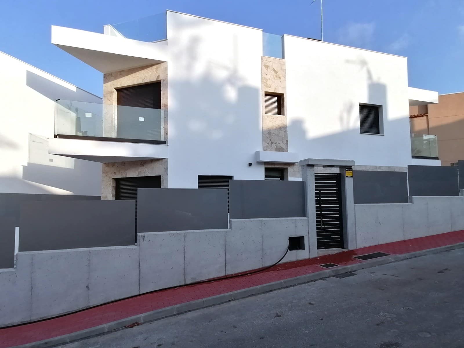 3 slaapkamer Villa te koop in La Mata met zwembad garage - € 660.000 (Ref: 3210695)