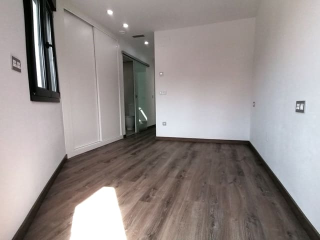 3 slaapkamer Villa te koop in La Mata, Torrevieja met zwembad garage - € 660.000 (Ref: 3210695)