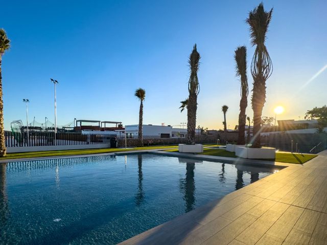 Apartamento de 2 habitaciones en Finestrat en venta con piscina garaje - 449.000 € (Ref: 3565248)