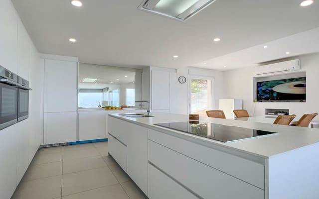 2 soveværelse Villa til salg i Moraira, Teulada-Moraira - € 875.000 (Ref: 3596690)