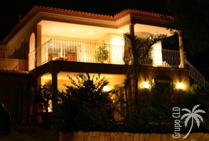 4 soveværelse Villa til salg i Moraira med garage - € 965.000 (Ref: 4355789)