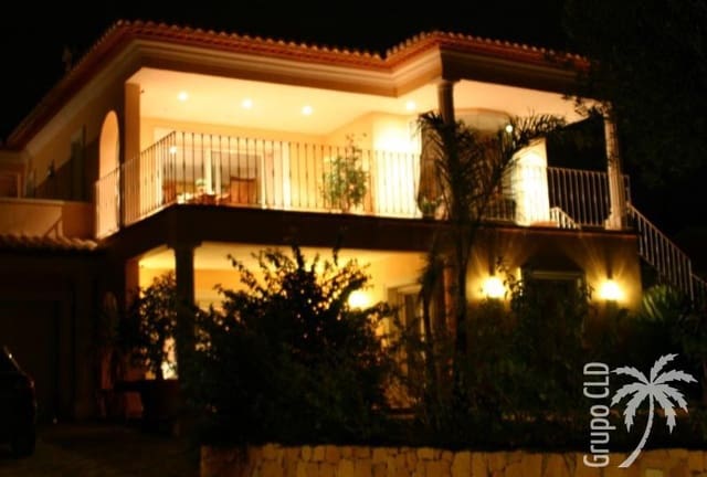 4 chambre Villa/Maison à vendre à Casco Urbano, Teulada-Moraira avec garage - 965 000 € (Ref: 4355789)