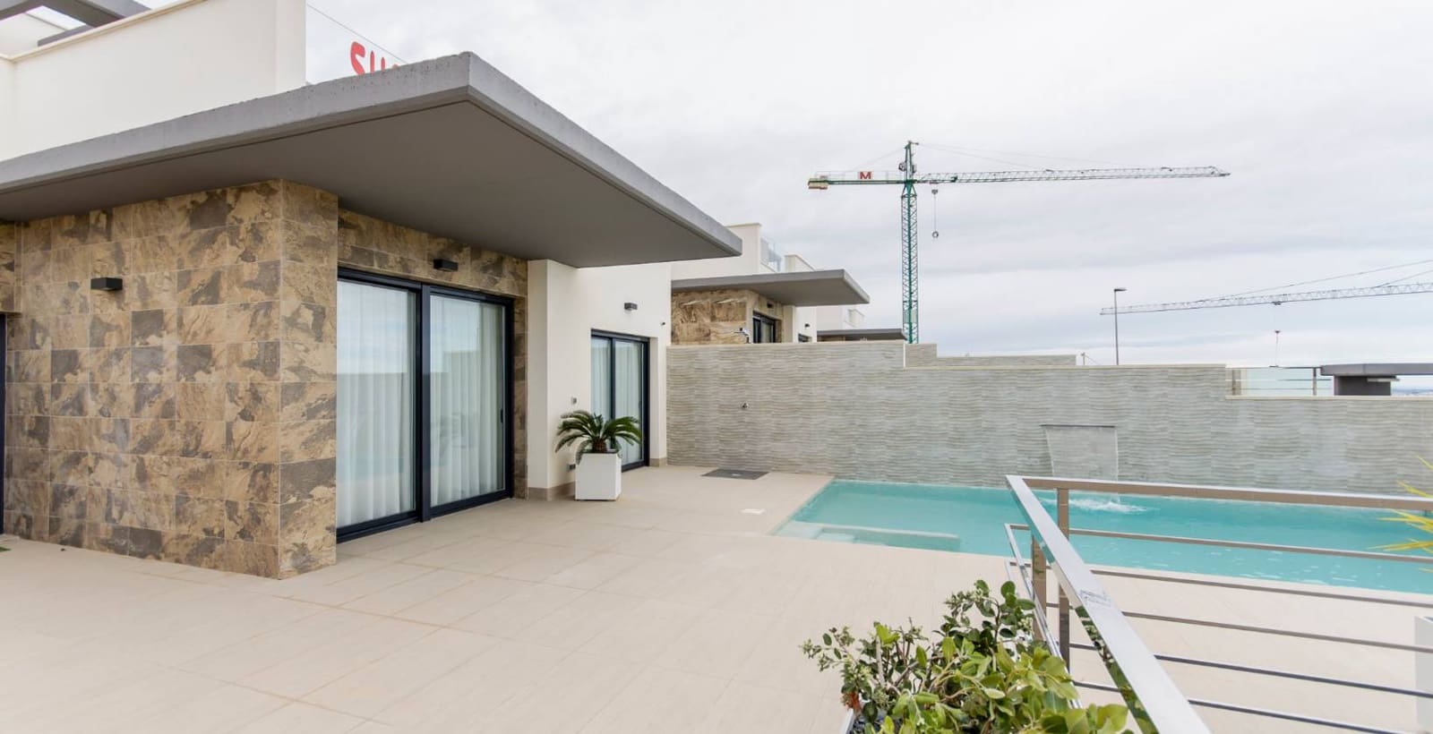 3 soveværelse Villa til salg i Blue Hills med swimmingpool garage - € 875.000 (Ref: 4902627)