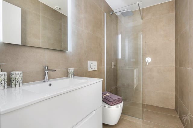 2 soverom Villa til salgs i Pueblo Latino, Pilar de la Horadada med svømmebasseng garasje - € 419 900 (Ref: 4902866)