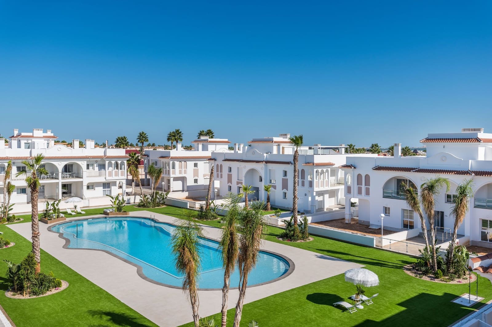 Apartamento de 2 habitaciones en Ciudad Quesada en venta con piscina - 302.500 € (Ref: 4903017)