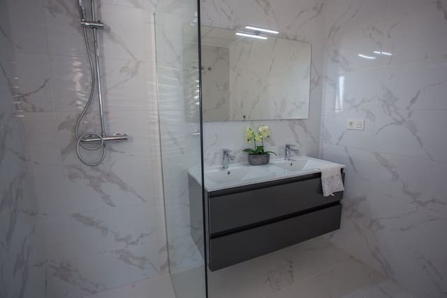 3 slaapkamer Villa te koop in Los Montesinos met garage - € 409.900 (Ref: 4903051)