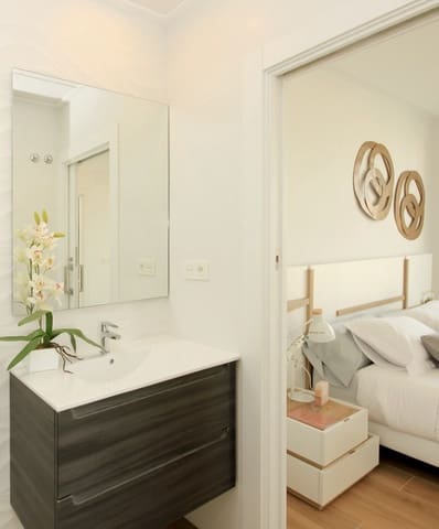 3 slaapkamer Villa te koop in El Campello met zwembad garage - € 859.900 (Ref: 4946599)