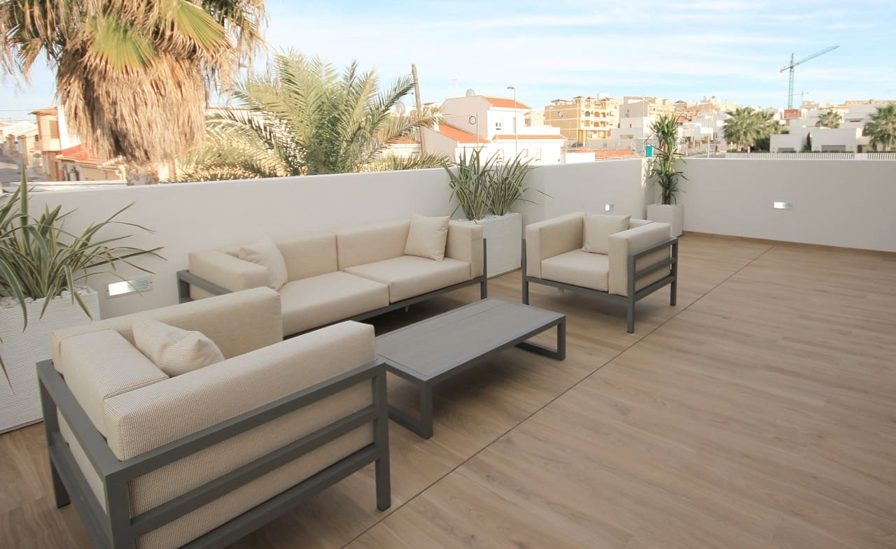 3 slaapkamer Villa te koop in El Campello met zwembad garage - € 859.900 (Ref: 4946599)