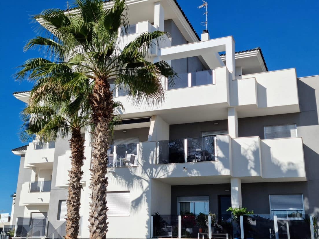 2 bedroom Apartment for sale in Villamartin with pool garage - € 255,000 (Ref: 4946728)