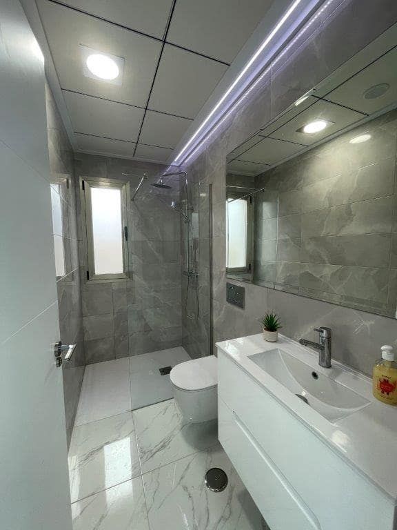 3 bedroom Villa for sale in Villamartin with garage - € 399,900 (Ref: 5210695)