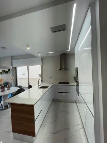 3 chambre Villa/Maison à vendre à Villamartin, Orihuela avec garage - 399 900 € (Ref: 5210695)