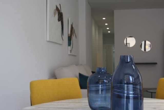 2 Zimmer Penthouse zu verkaufen in Torrevieja mit Pool Garage - 421.000 € (Ref: 6410492)