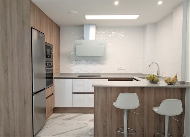 3 makuuhuone Huvila myytävänä paikassa Benijófar mukana uima-altaan 
autotalli - 375 000 € (Ref: 6502854)