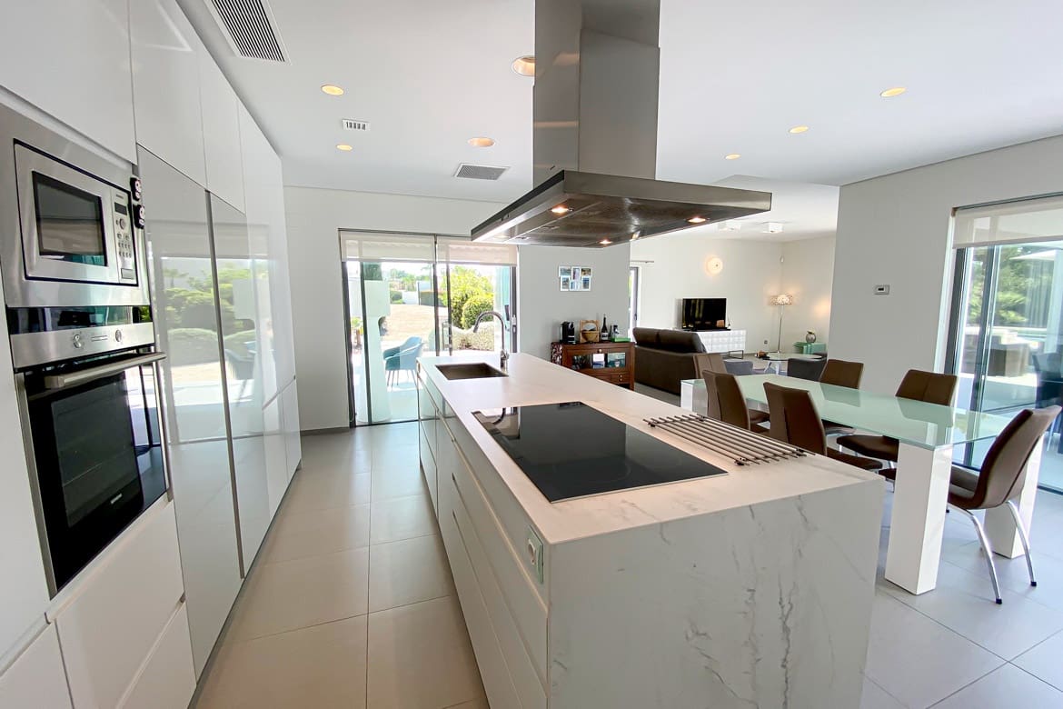 3 bedroom Villa for sale in Campoamor with pool garage - € 1,200,000 (Ref: 6808382)