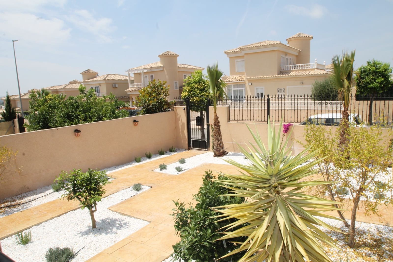   3 soveværelse   ferieVilla i La Marina   med   swimmingpool   - € 630 (Ref: 6968362)