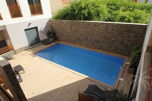 3 quarto Apartamento para arrendamento para férias em Torrevieja com piscina - 630 € (Ref: 6968366)