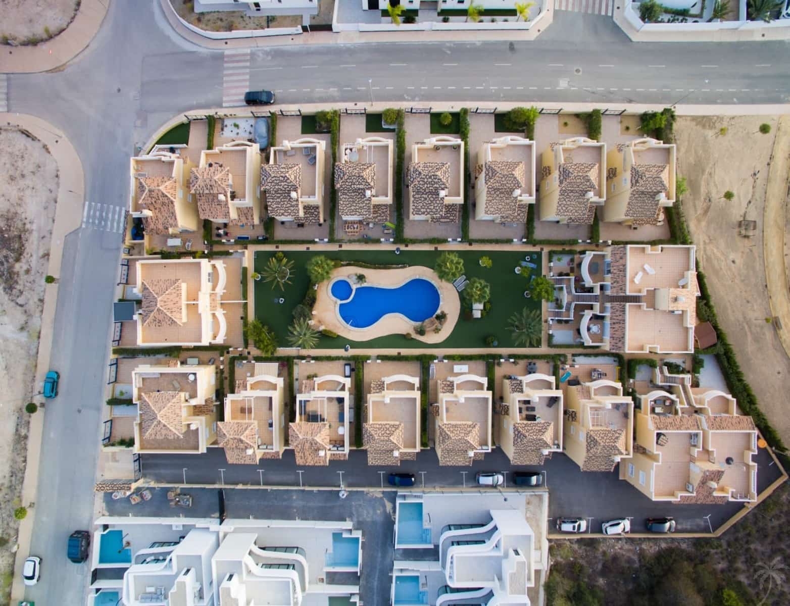 Appartement de 2 chambres de location de vacances à La Marina avec piscine garage - 420 € (Ref: 6968368)