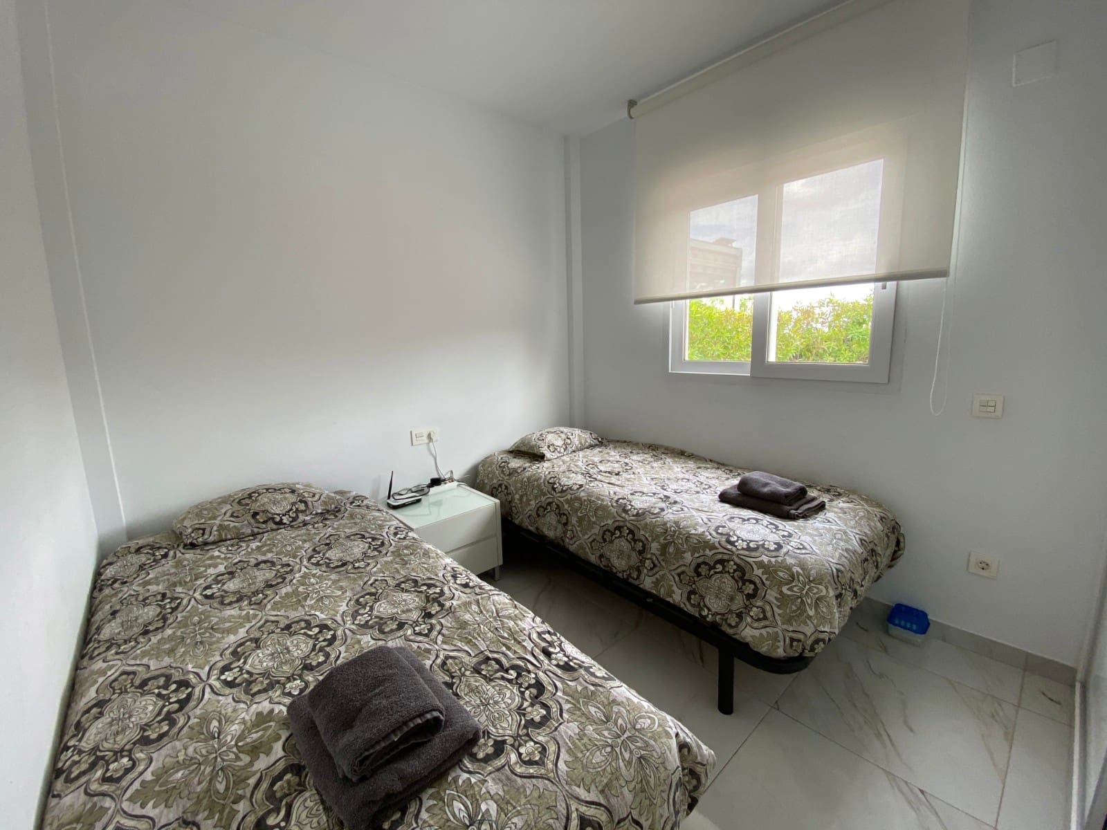 Appartement de 2 chambres de location de vacances à La Marina avec piscine garage - 420 € (Ref: 6968368)