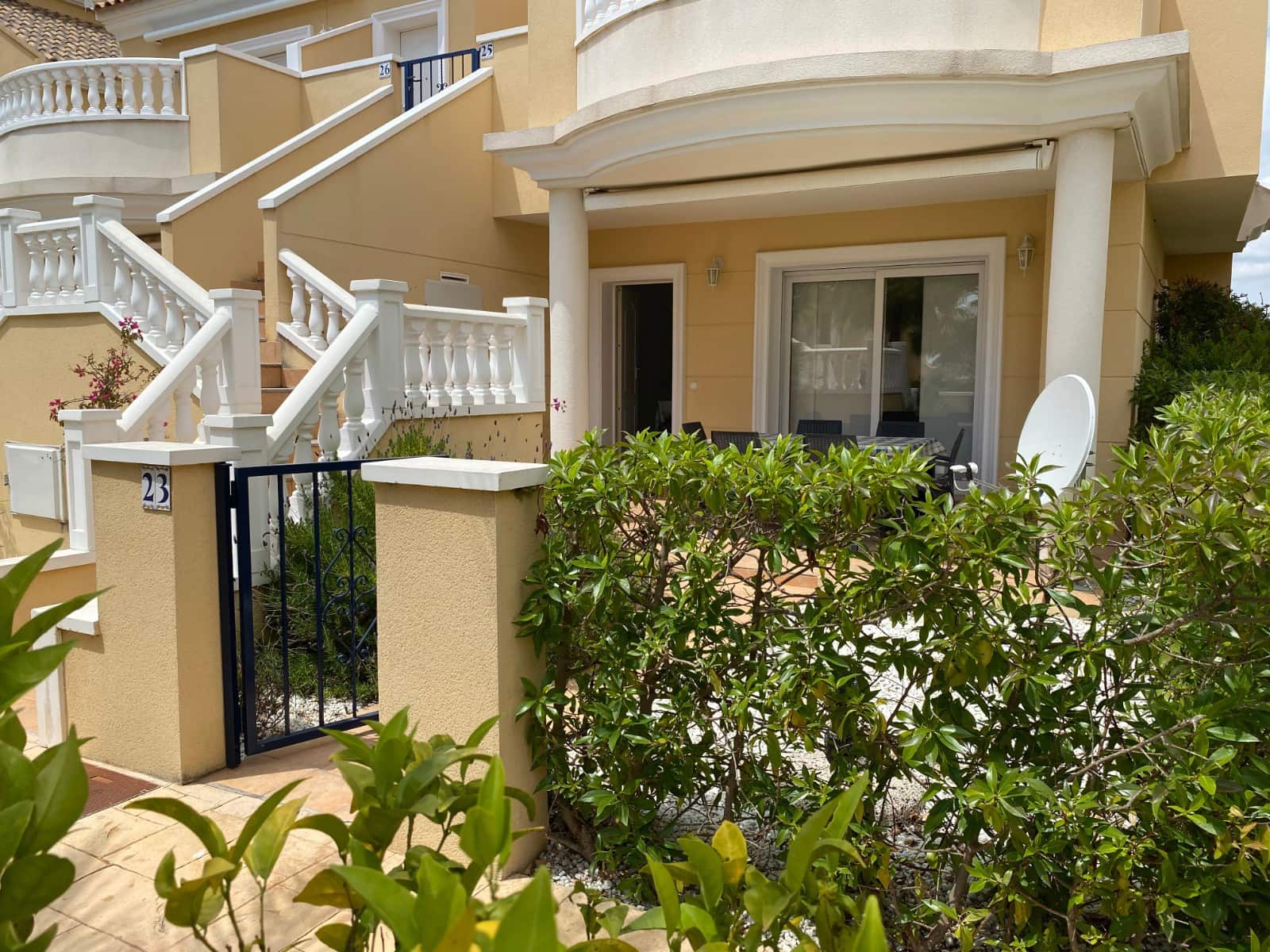 Appartement de 2 chambres de location de vacances à La Marina avec piscine garage - 420 € (Ref: 6968368)