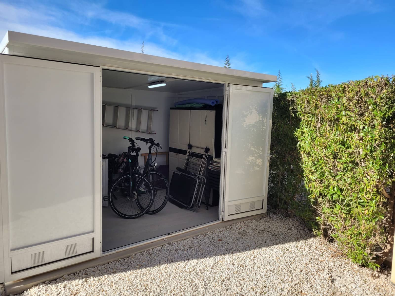 Appartement de 2 chambres de location de vacances à La Marina avec piscine garage - 420 € (Ref: 6968368)