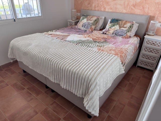 2 bedroom Villa for holiday rental in La Marina with pool garage - € 630 (Ref: 6968370)