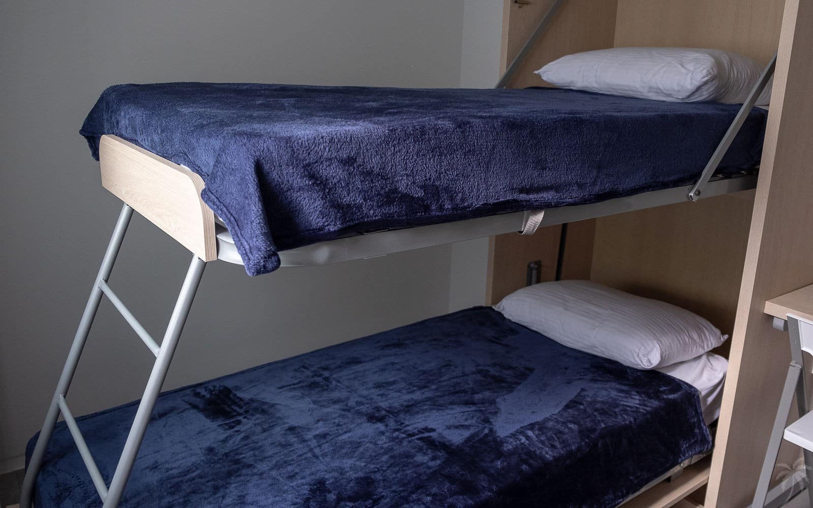 3 bedroom Penthouse for holiday rental in La Marina with pool garage - € 630 (Ref: 6968371)