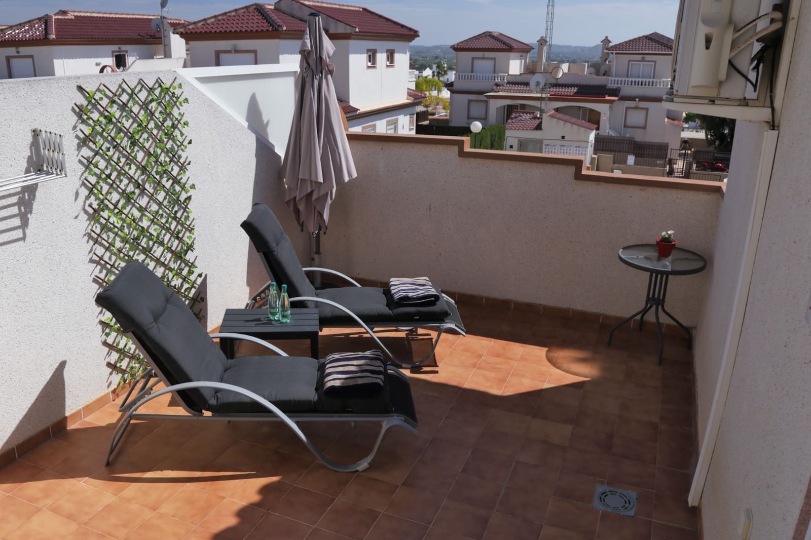 2 bedroom Terraced Villa for holiday rental in La Marina with pool - € 399 (Ref: 6968378)