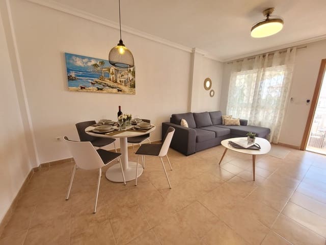   2 soveværelse   ferieRækkehus i La Marina, Elche / Elx med   swimmingpool   - € 399 (Ref: 6968378)