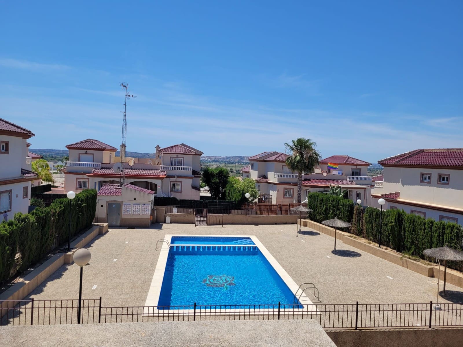 2 bedroom Terraced Villa for holiday rental in La Marina with pool - € 399 (Ref: 6968378)