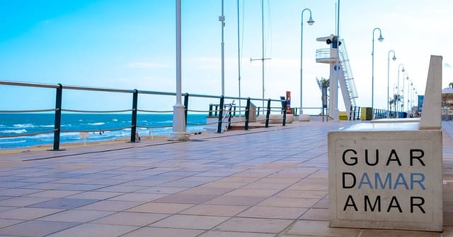 3 quarto Apartamento para arrendamento para férias em Guardamar Playa, Guardamar del Segura com piscina Garagem - 630 € (Ref: 6968379)