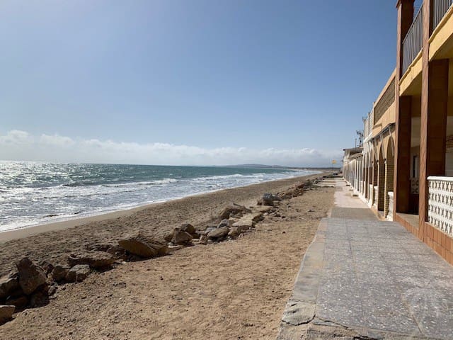 2 slaapkamer Appartement voor vakantieverhuur in La Marina met zwembad - € 455 (Ref: 6968381)