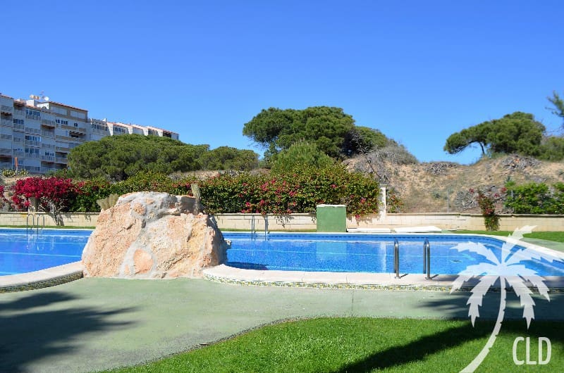 2 slaapkamer Appartement voor vakantieverhuur in La Mata met zwembad - € 630 (Ref: 6968386)