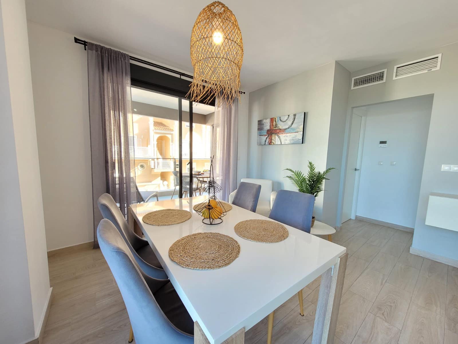 2 slaapkamer Appartement voor vakantieverhuur in La Mata met zwembad - € 630 (Ref: 6968386)