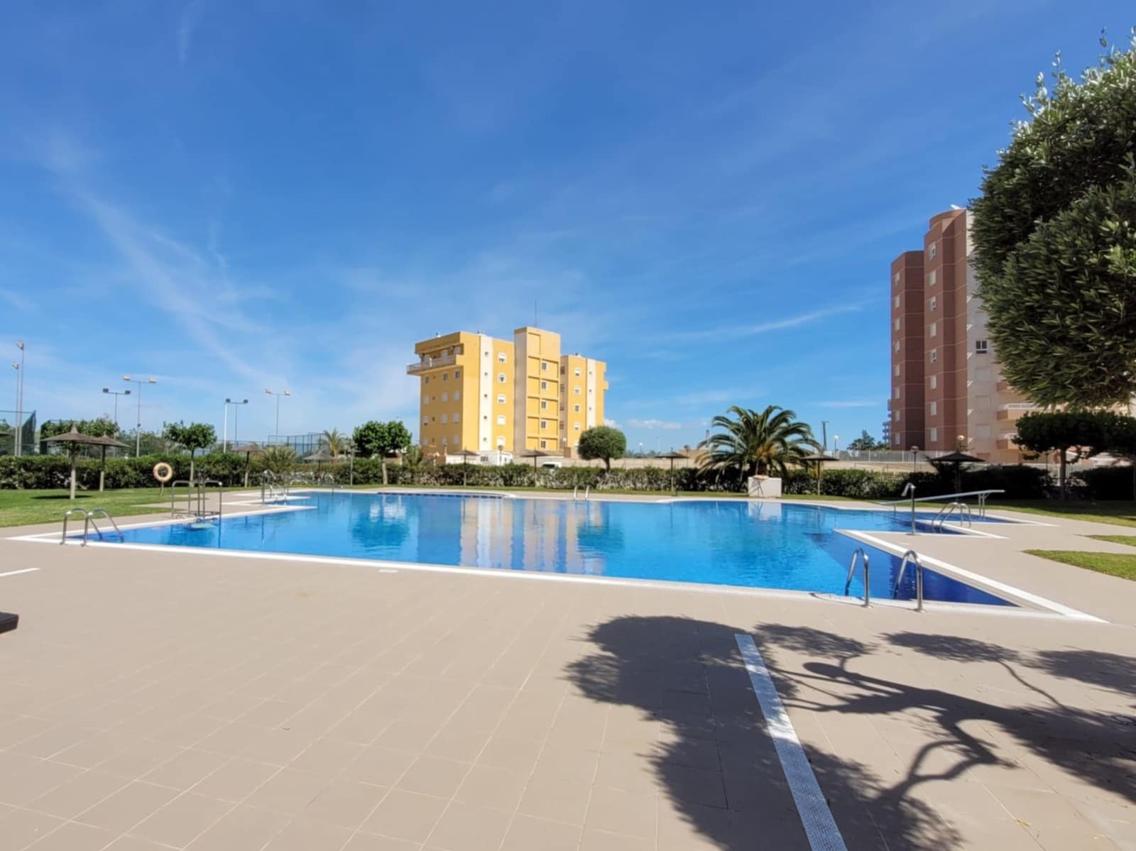 2 quarto Apartamento para arrendamento para férias em Guardamar del Segura com piscina Garagem - 385 € (Ref: 6968394)