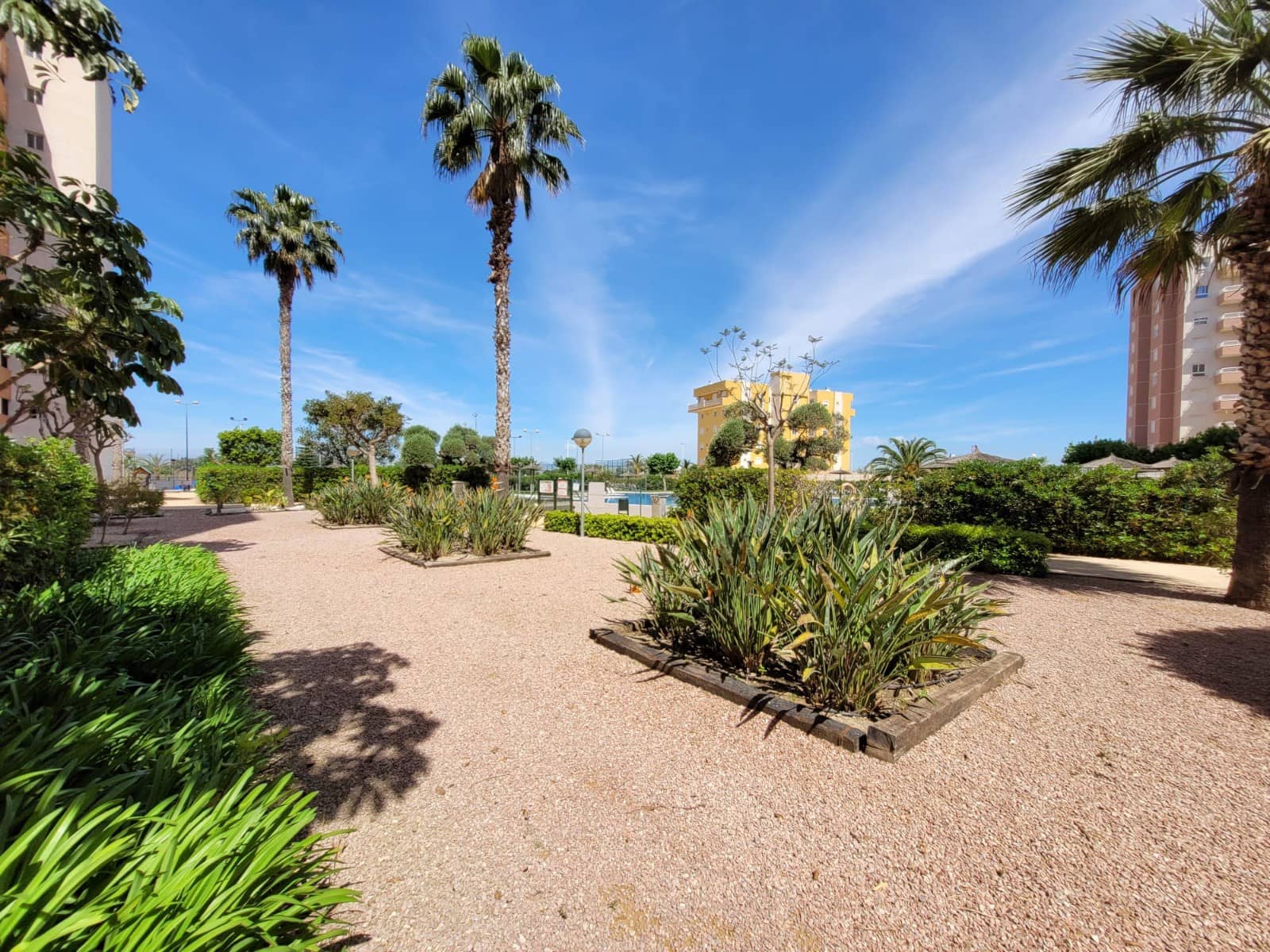 2 quarto Apartamento para arrendamento para férias em Guardamar del Segura com piscina Garagem - 385 € (Ref: 6968394)