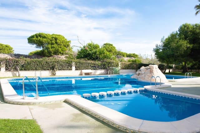   2 soveværelse   ferieLejlighed i La Mata, Torrevieja med   swimmingpool   - € 630 (Ref: 6968396)