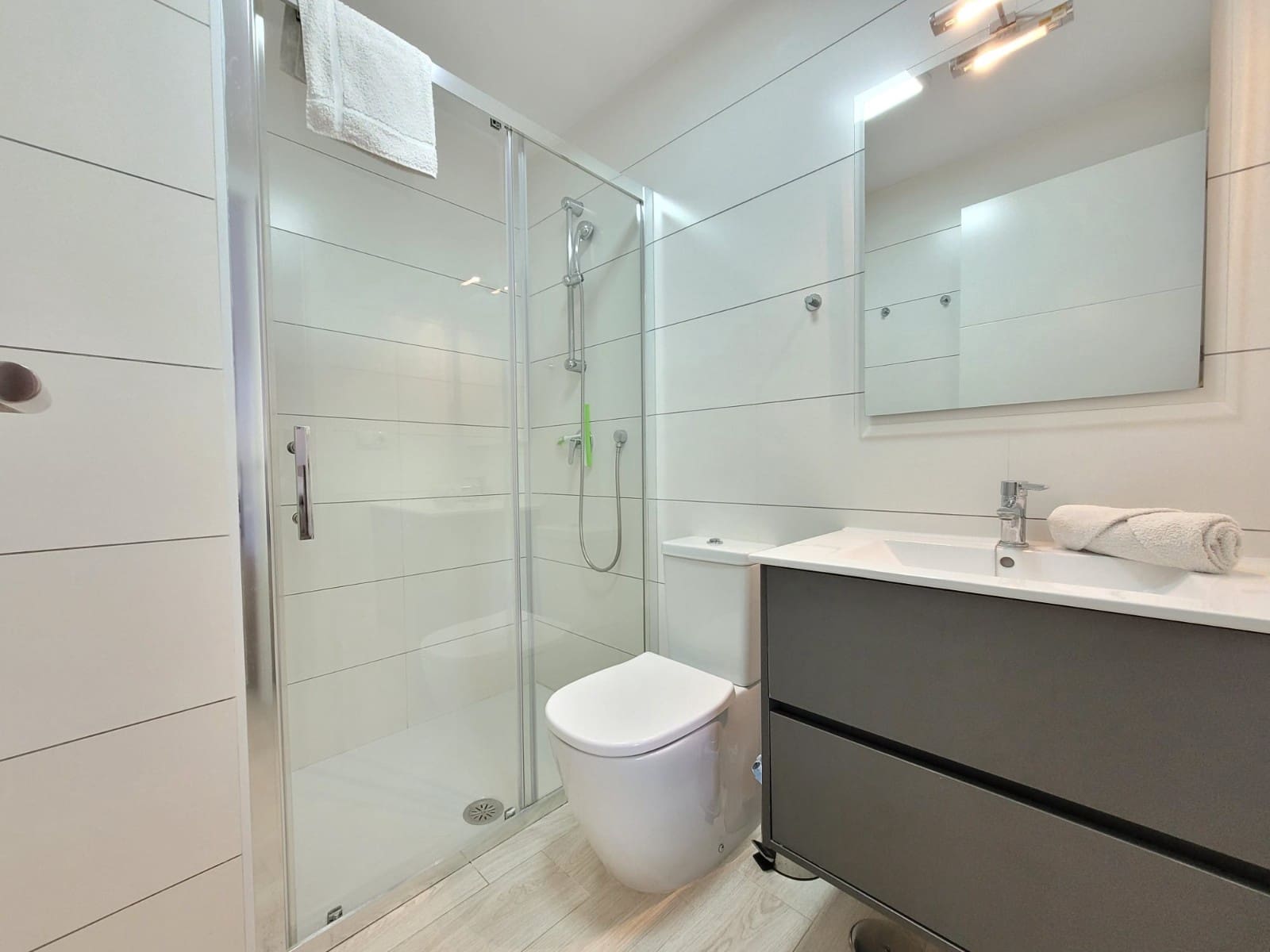 2 slaapkamer Appartement voor vakantieverhuur in La Mata met zwembad garage - € 560 (Ref: 6968400)