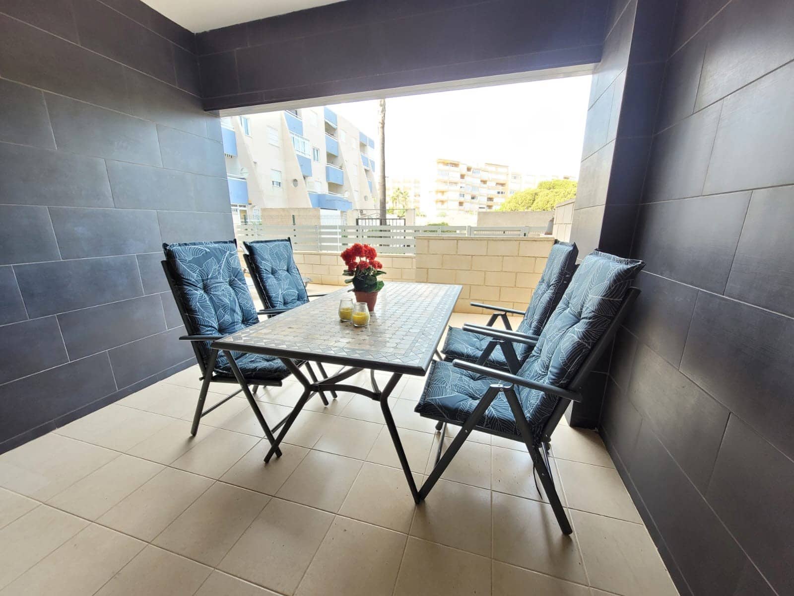 2 slaapkamer Appartement voor vakantieverhuur in La Mata met zwembad garage - € 560 (Ref: 6968400)