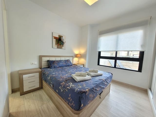   2 soveværelse   ferieLejlighed i La Mata, Torrevieja med   swimmingpool  garage  - € 560 (Ref: 6968400)