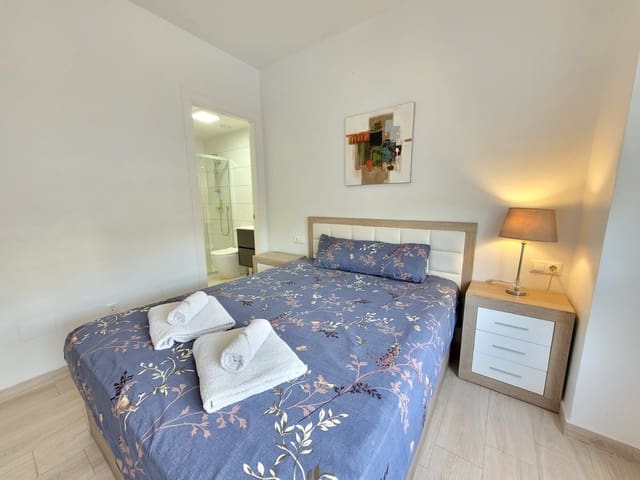   2 soveværelse   ferieLejlighed i La Mata, Torrevieja med   swimmingpool  garage  - € 560 (Ref: 6968400)