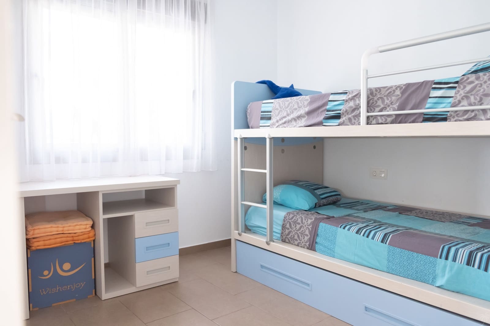 3 slaapkamer Villa voor vakantieverhuur in La Marina met zwembad garage - € 700 (Ref: 6968401)