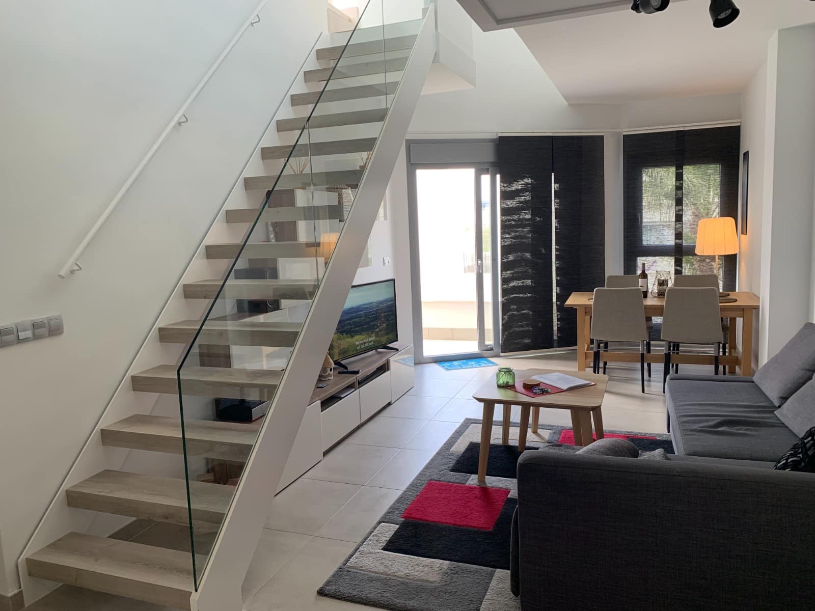 2 slaapkamer Appartement voor vakantieverhuur in Torrevieja met zwembad garage - € 399 (Ref: 6968403)