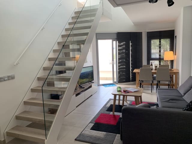 2 slaapkamer Appartement voor vakantieverhuur in La Veleta, Torrevieja met zwembad garage - € 399 (Ref: 6968403)