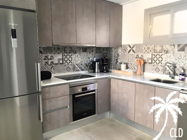 2 slaapkamer Appartement voor vakantieverhuur in La Veleta, Torrevieja met zwembad garage - € 399 (Ref: 6968403)