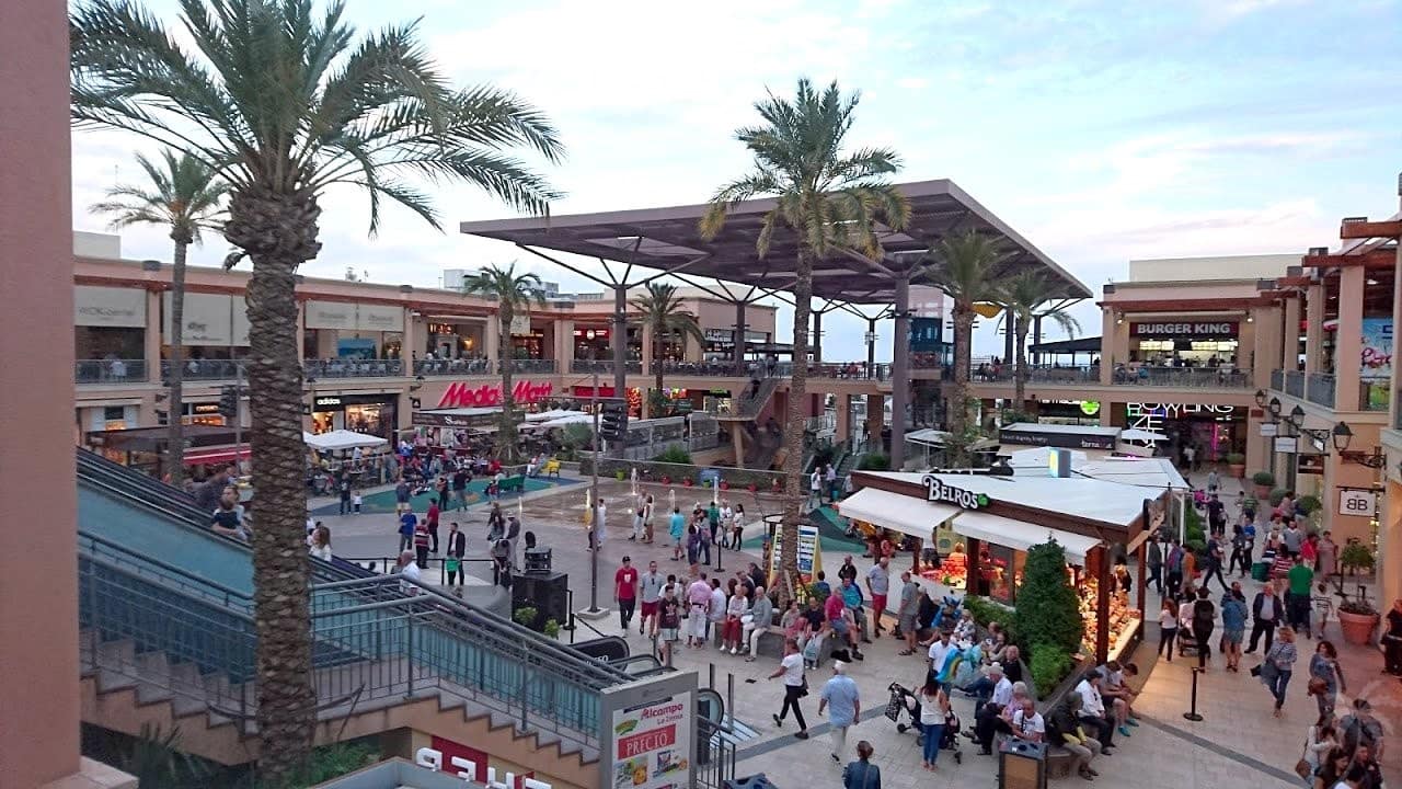   3 soveværelse   ferieRækkehus i Orihuela Costa   med   swimmingpool  garage  - € 399 (Ref: 6968413)